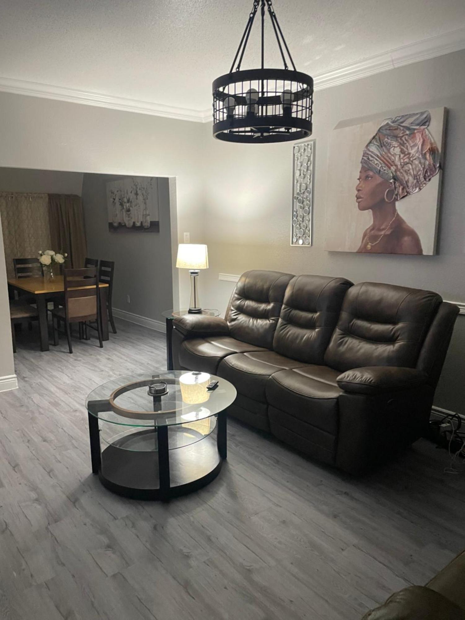 Duchele Aparthotel Хюстън Екстериор снимка